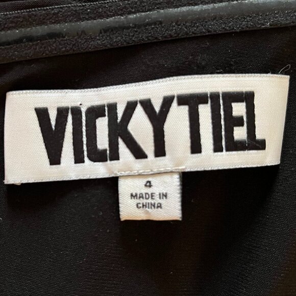 Vicky Tiel Black Strapless Long Gown with Elegant Ruching and Front Slit - Picture 2 of 16